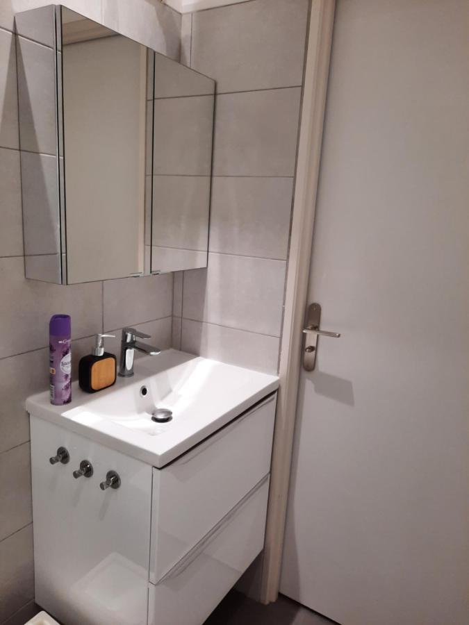 Appartement Grand T1 Au Calme - Dijon Centre Extérieur photo